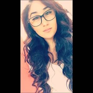 Meet your Posher, Crystal